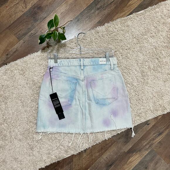 Hudson Size 27 Frayed Tie Dye The Viper Distressed Mini Skirt NWT - Picture 3 of 6